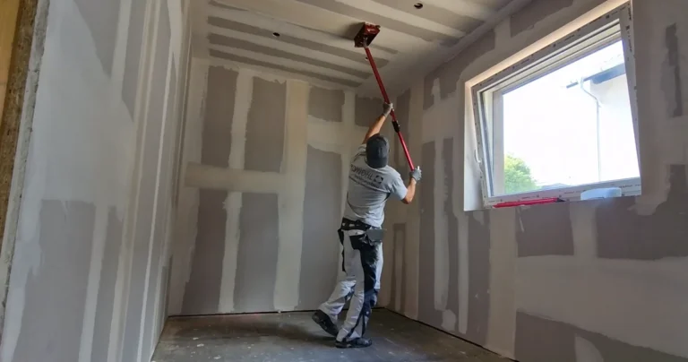 Flächen- und Fugenspachtelung im Fertighaus in Holzrahmenbauweise durch Kowohl Innenausbau